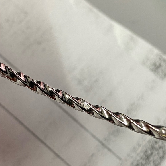 14k Yellow Gold 2.50mm Twisted Slip-on Bangle - Picture 5 of 5